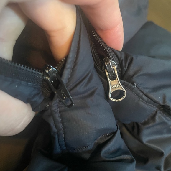 Mountain Hardwear Women’s Medium Mid length Puffer - Picture 4 of 8